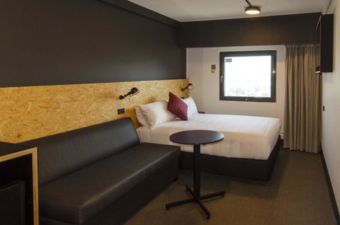 Ibis Budget Sydney East - Holiday Byron Bay 23