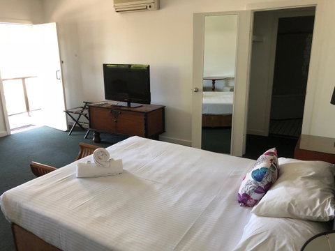 Squid\'s Ink Motel - Holiday Byron Bay 36