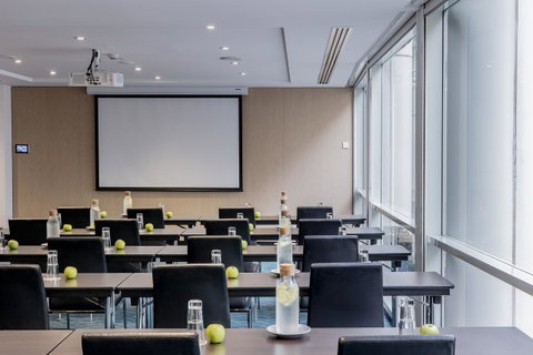 Novotel Sydney Darling Square - Holiday Byron Bay 26