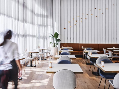 Novotel Sydney Darling Square - Holiday Byron Bay 38