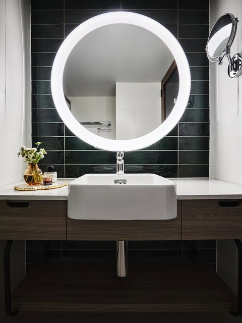 Novotel Sydney Darling Square - Holiday Byron Bay 14