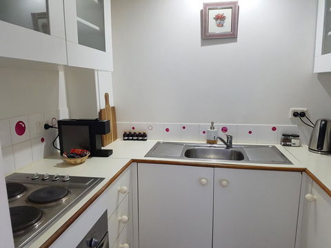 Paxsafe Sydney Hyde Park Budget Apartments - Holiday Byron Bay 19