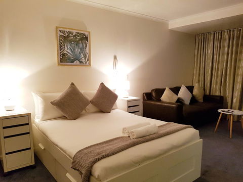 Paxsafe Sydney Hyde Park Budget Apartments - Holiday Byron Bay 2