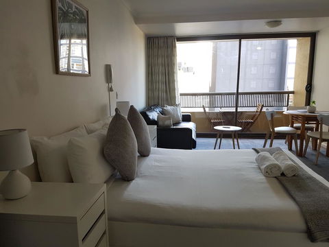Paxsafe Sydney Hyde Park Budget Apartments - Holiday Byron Bay 15
