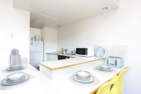 Paxsafe Sydney Hyde Park Budget Apartments - Holiday Byron Bay 6