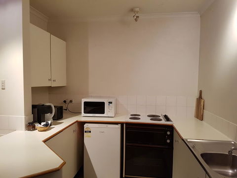 Paxsafe Sydney Hyde Park Budget Apartments - Holiday Byron Bay 24