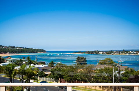 Baywatch Apartments Merimbula - Holiday Byron Bay 7