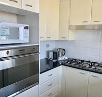 Castle Serviced Apartments - Holiday Byron Bay