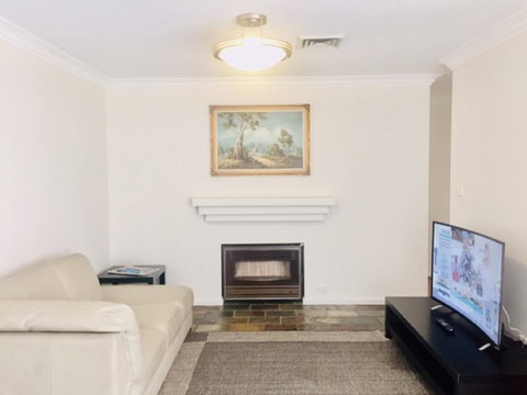 Beautiful Family Holiday House - Holiday Byron Bay 5