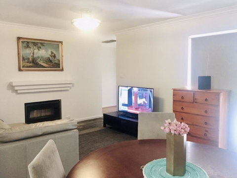 Beautiful Family Holiday House - Holiday Byron Bay 4