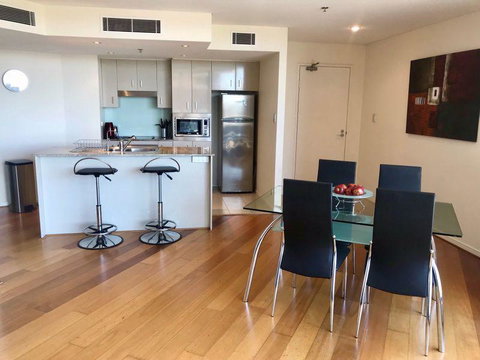 Bondi Junction Apartments - Holiday Byron Bay 1