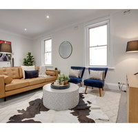 Large stylish and quiet penthouse steps from surf - Holiday Byron Bay