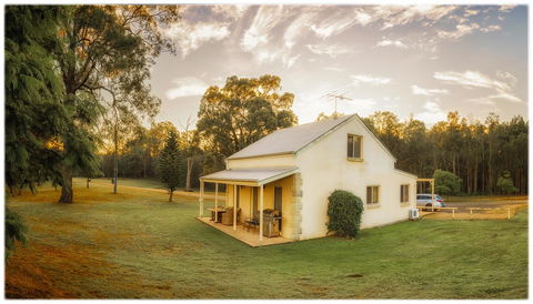 Madigan Wine Country Cottages - Holiday Byron Bay 36