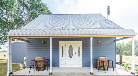 Madigan Wine Country Cottages - Holiday Byron Bay 20