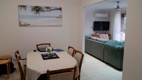 Twin Palms Holiday House At Lighthouse - Holiday Byron Bay 2