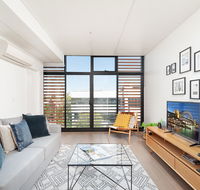 Newtown's Best Designer Apartment - Holiday Byron Bay