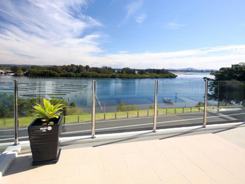 Regatta 13 - Holiday Byron Bay 1