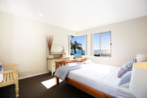 Seaglass - Stunning Views Of Jervis Bay - Holiday Byron Bay 11