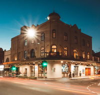 Crown Hotel Surry Hills - Holiday Byron Bay