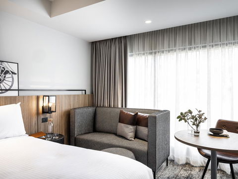 Mercure Sydney Rouse Hill - Holiday Byron Bay 13