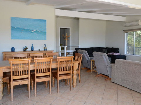 2 Cliff Road - Holiday Byron Bay 3
