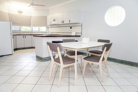 Nightcliff Foreshore Getaway - McKay Gardens - Holiday Byron Bay 7