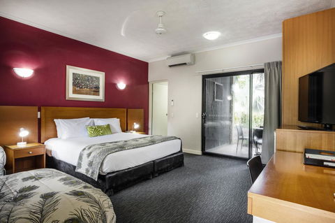 Mercure Darwin Airport Resort - Holiday Byron Bay 30