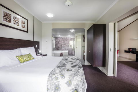 Mercure Darwin Airport Resort - Holiday Byron Bay 14