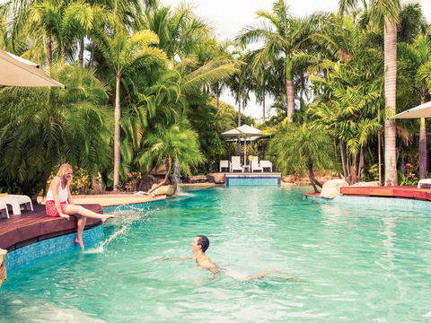 Mercure Darwin Airport Resort - Holiday Byron Bay 0