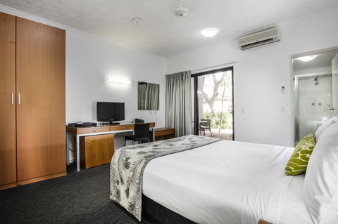 Mercure Darwin Airport Resort - Holiday Byron Bay 26