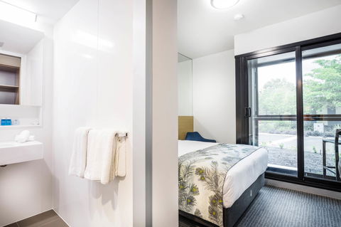 Mercure Darwin Airport Resort - Holiday Byron Bay 10
