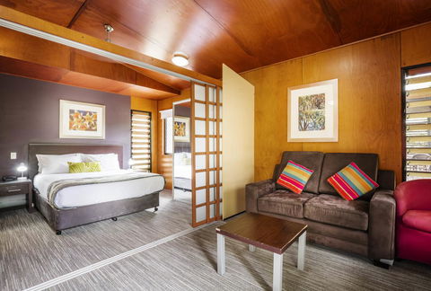 Mercure Darwin Airport Resort - Holiday Byron Bay 2