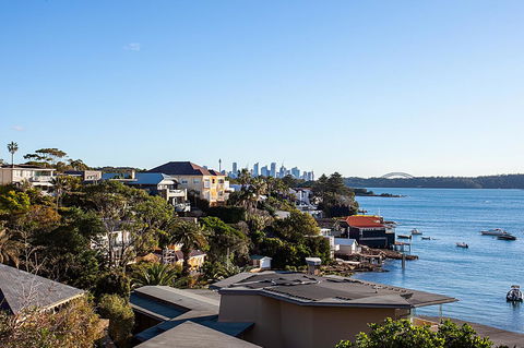 Art Deco Apartment With Breathtaking Water Views - Holiday Byron Bay 11