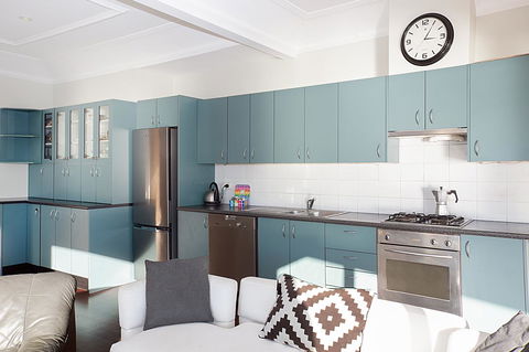 Art Deco Apartment With Breathtaking Water Views - Holiday Byron Bay 4