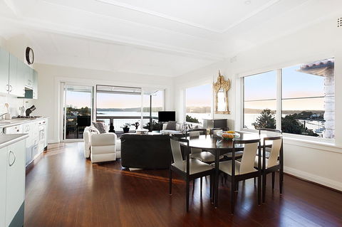 Art Deco Apartment With Breathtaking Water Views - Holiday Byron Bay 6