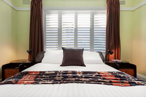 Art Deco Apartment With Breathtaking Water Views - Holiday Byron Bay 10