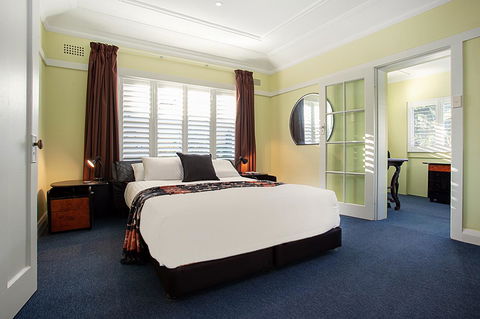 Art Deco Apartment With Breathtaking Water Views - Holiday Byron Bay 1