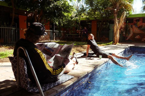 Jump Inn Alice Budget Accommodation - Holiday Byron Bay 27