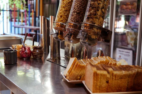 Jump Inn Alice Budget Accommodation - Holiday Byron Bay 20