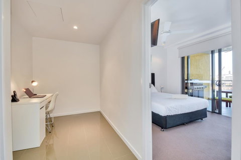Astra Apartments Darwin - Holiday Byron Bay 7