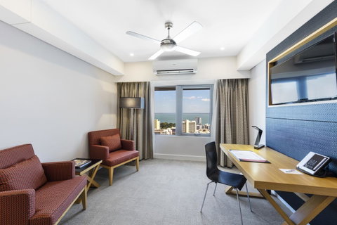 Oaks Darwin Elan Hotel - Holiday Byron Bay 13