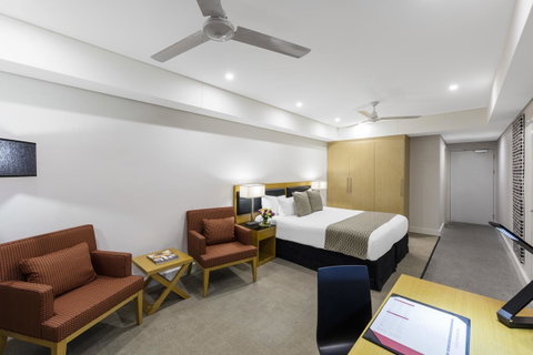 Oaks Darwin Elan Hotel - Holiday Byron Bay 11