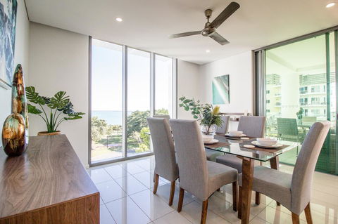 ZEN BY THE WATER - Esplanade Darwin Retreat - Holiday Byron Bay 25