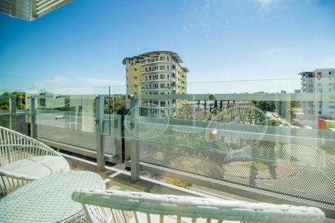ZEN BY THE WATER - Esplanade Darwin Retreat - Holiday Byron Bay 34