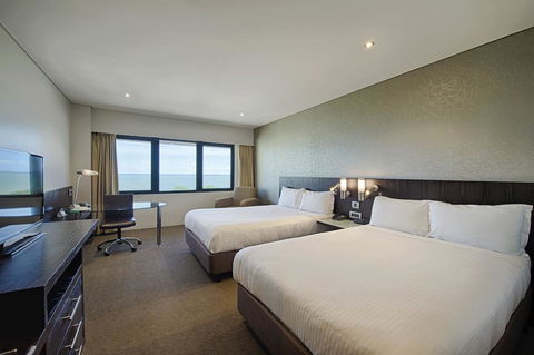 Hilton Darwin - Holiday Byron Bay 14
