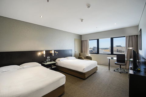 Hilton Darwin - Holiday Byron Bay 37