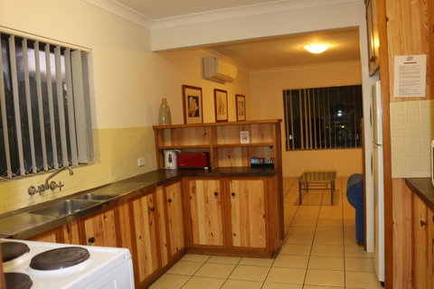 Golden Sands Motor Inn - Holiday Byron Bay 7