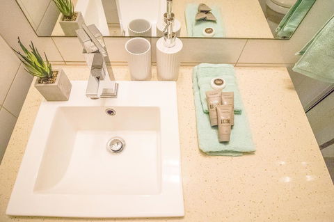 ZEN QUEST - The NOMADS PAD Near Nightcliff Markets & Sunset Foreshore - Holiday Byron Bay 20