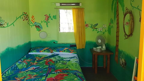 Alice\'s Secret Travellers Inn - Holiday Byron Bay 36