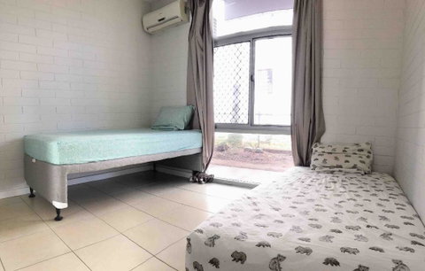 Cozy Room For A Great Stay In Darwin - Excellent Location - Holiday Byron Bay 2